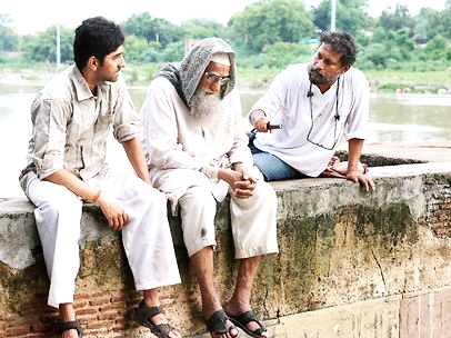 फ़िल्म 'गुलाबो सिताबो' की शूटिंग के दौरान अमिताभ बच्चन एवँ आयुष्मान खुराना