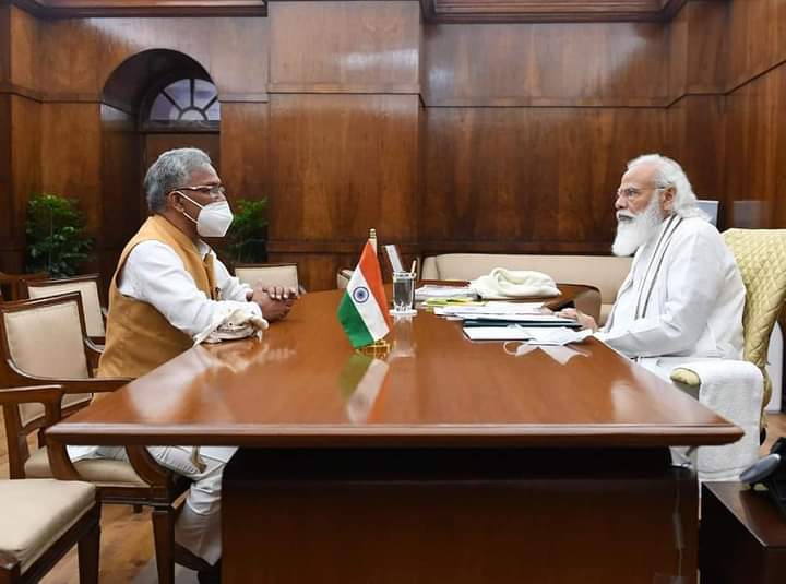 Trivendra Singh Rawat with modi